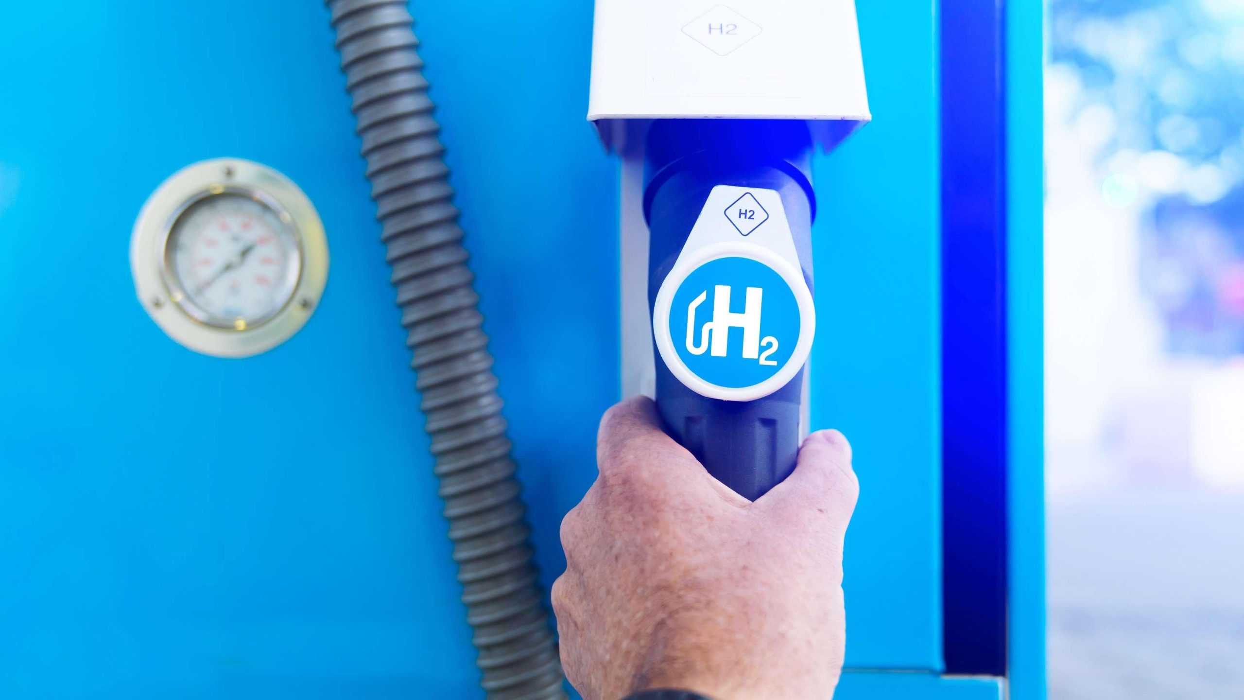 À la fin de l'année 2023, on comptait seulement 921 stations de recharge en hydrogène à travers le globe. © Alexander Kirch, Shutterstock