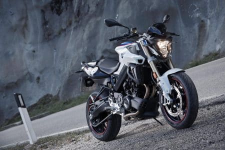 La BMW F 800 R montre beaucoup de modernité