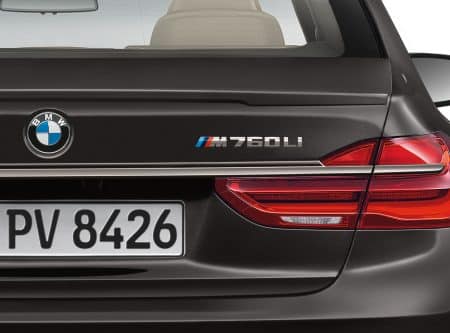 Vidéo : La BMW M760Li plus rapide que la BMW M3 pack Compétition Vidéo : La BMW M760Li plus rapide que la BMW M3 pack Compétition