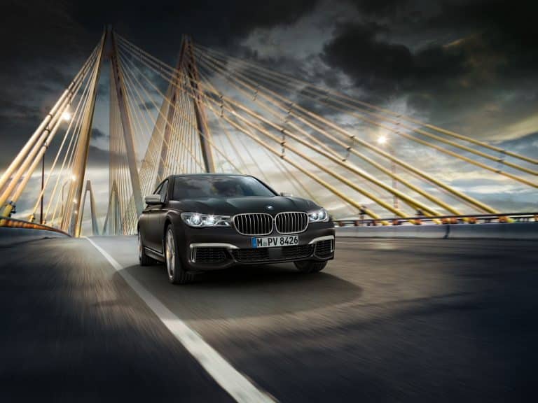 Vidéo : BMW M760Li xDrive intérieur et extérieur