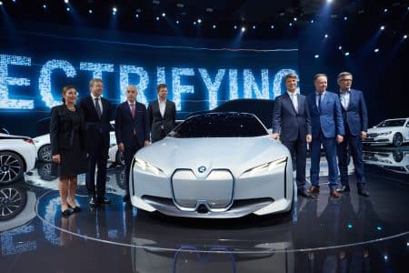 BMW veut être un « tueur de Tesla » BMW veut être un « tueur de Tesla »