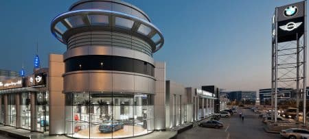 Vidéo : visite guidée du plus grand showroom BMW au monde Vidéo : visite guidée du plus grand showroom BMW au monde