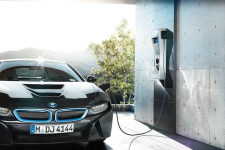 BMW fixe un objectif d’énergie renouvelable à 100% d’ici 2020