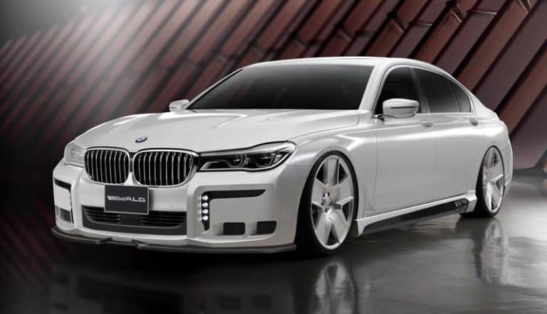 Wald International dévoile la BMW 7 Black Vison