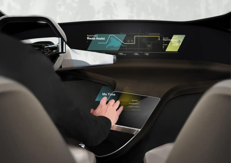 BMW présente la prochaine génération d’habitacle avec une technologie d’hologramme