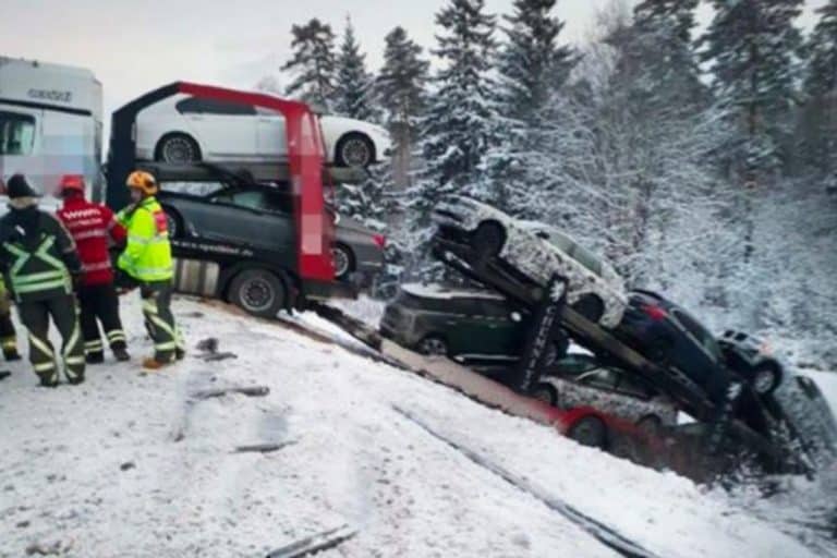 Huit prototypes BMW accidentés en Suède