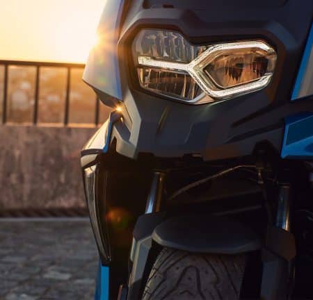 Présentation du Maxiscooter BMW C400 X