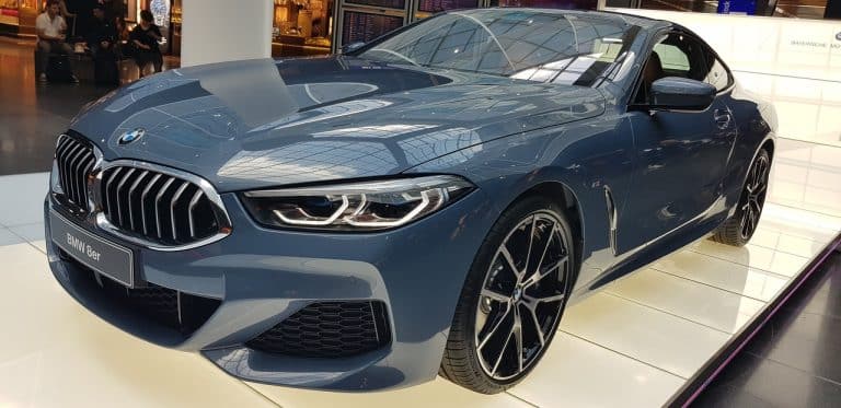 BMW lève le couvercle sur le cabriolet Série 8