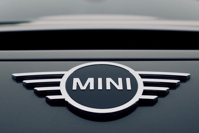 BMW a dévoilé une MINI Cooper entièrement électrique