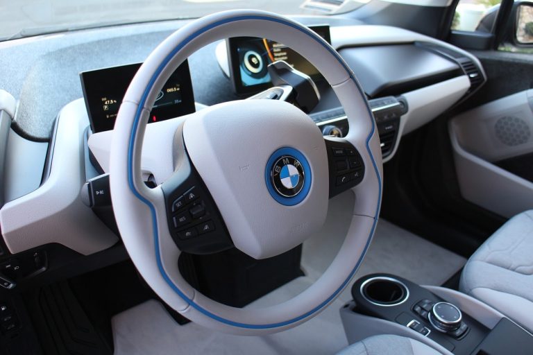 Le concept de l’Urban Suite BMW i3 est une petite chambre d’hôtel