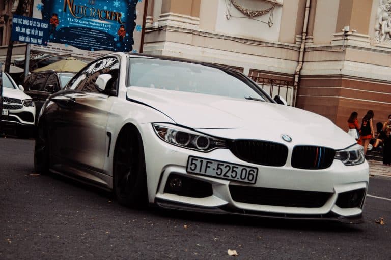 BMW i4 M50 avec M Performance et beaucoup de fibre de carbone