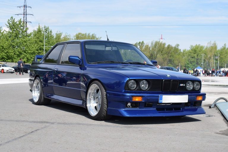 La BMW E30 avec un moteur Honda S2000 pourrait bouleverser les puristes