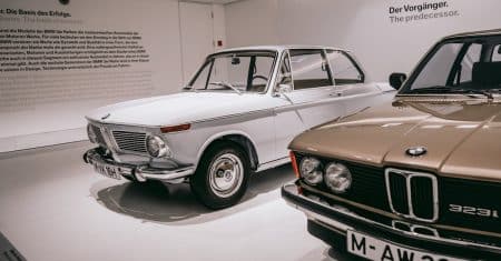 découvrez le métier de pilote de bmw, ses missions et responsabilités, ainsi que les compétences requises pour exceller dans ce domaine.