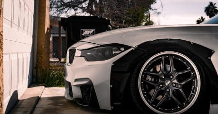 découvrez la puissance et l'élégance de la bmw m4 cs, une voiture de sport emblématique alliant performance et sophistication.