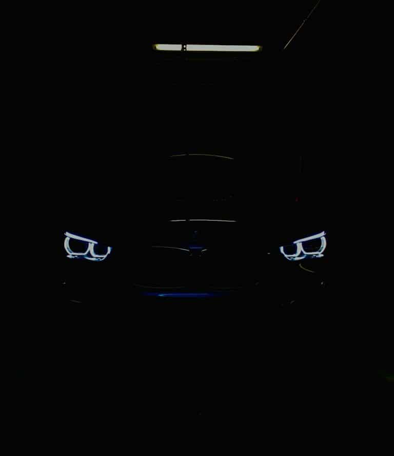 Est-ce que cette BMW 850i xDrive Gran Coupe par Jeff Koons vaut vraiment 350.000 dollars ? Découvrez ses photos et jugez par vous-même