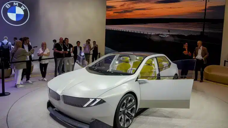 BMW découvre après deux ans un défaut caché qui lui coûte des milliards : l’erreur qui fait trembler l’industrie