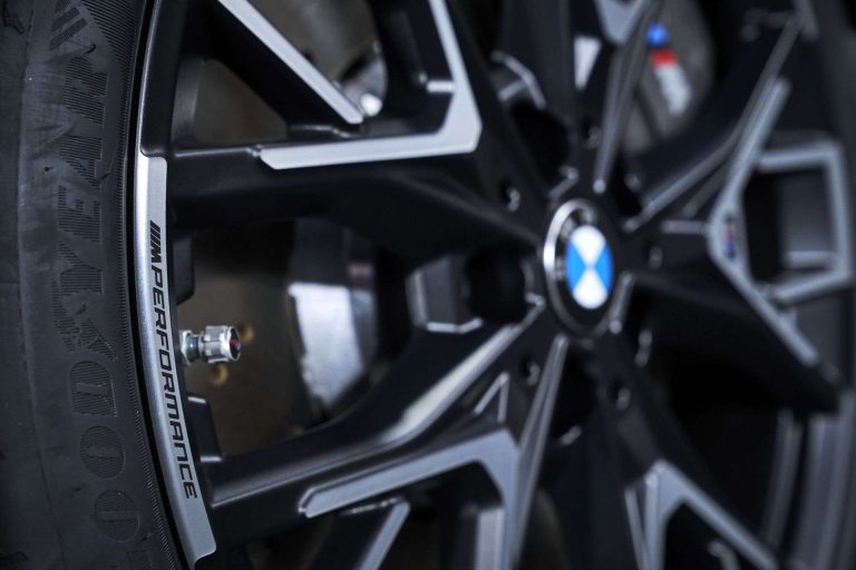 Le BMW M135 va exploser les standards des compactes sportives : découvrez les détails exclusifs