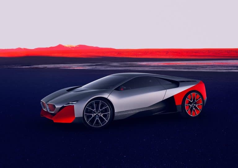 Le prochain supercar de BMW : EV, essence ou hybride ? Découvrez quel choix audacieux pourrait bouleverser l&rsquo;industrie