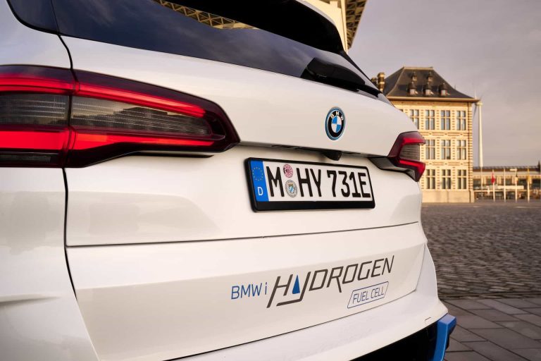 Incroyable ! BMW affirme que sa première voiture à hydrogène sera révolutionnaire - découvrez la vidéo qui dévoile cette promesse époustouflante
