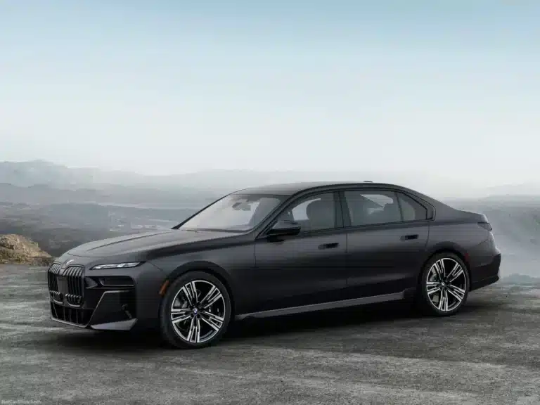 BMW choque tout le monde en recrutant ce designer de renom : découvrez les coulisses d’une décision qui bouscule l’industrie automobile