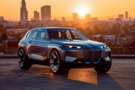 Pourquoi le premier véhicule à hydrogène de BMW pourrait bouleverser le marché en 2028 : Découvrez le X5