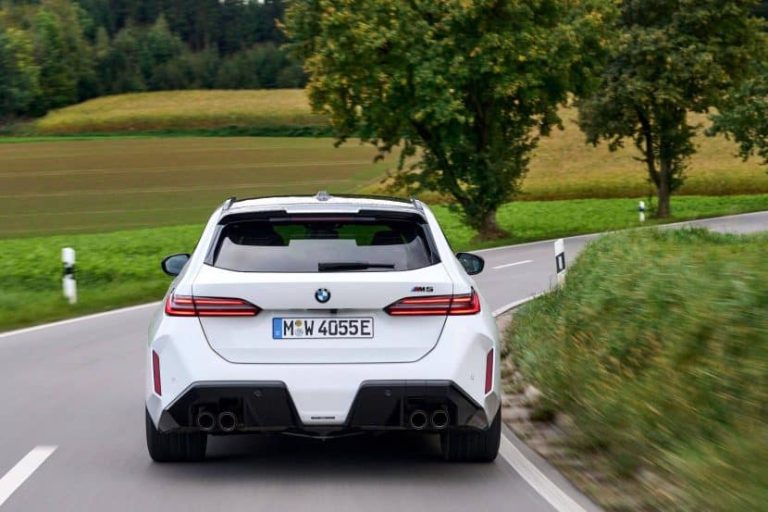 Excès de vitesse fatal : cet automobiliste voit sa vie basculer en une seule journée
