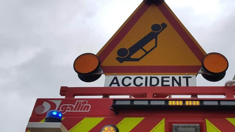 Un matin dramatique sur la rocade : découvrez l&rsquo;accident qui a tout changé