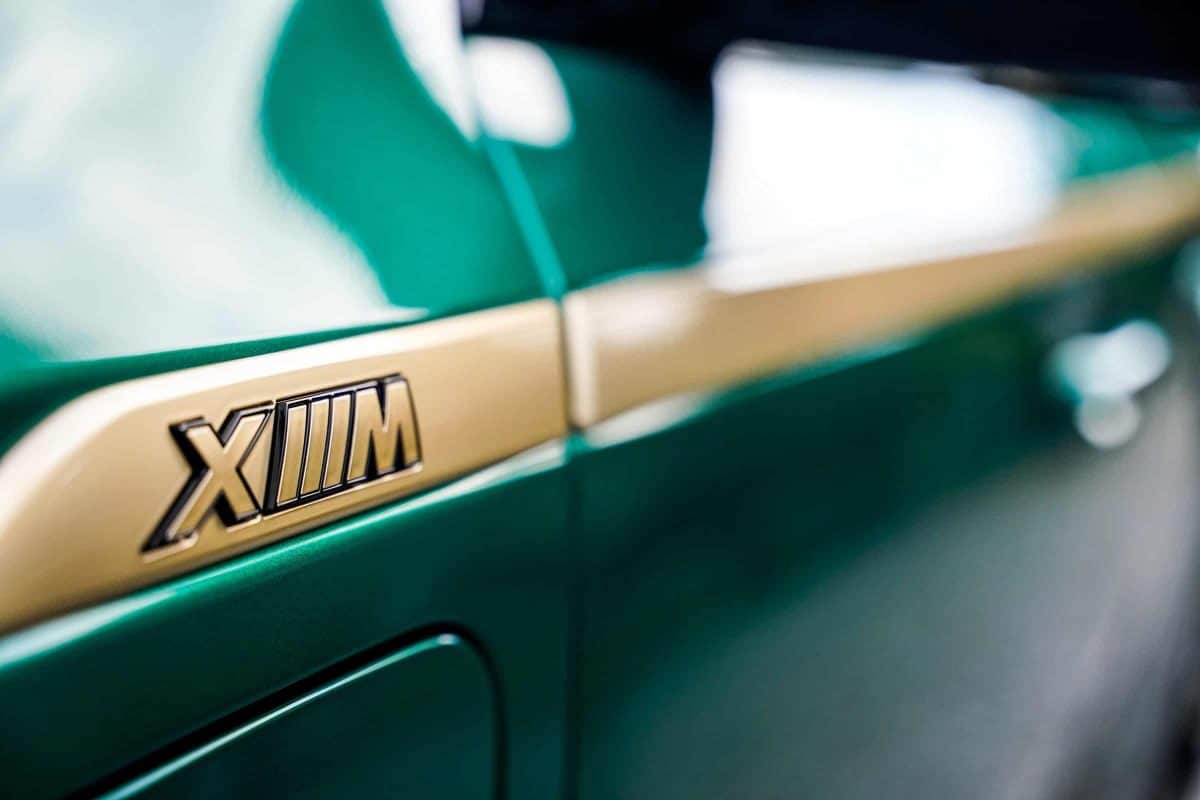 Voici le secret inattendu derrière les couleurs audacieuses des BMW 7 Series et XM : une stratégie choquante qui va captiver tous les regards