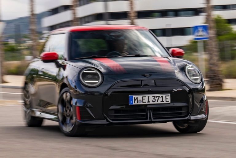 Découvrez pourquoi la nouvelle mini électrique pourrait bien redéfinir votre expérience de conduite