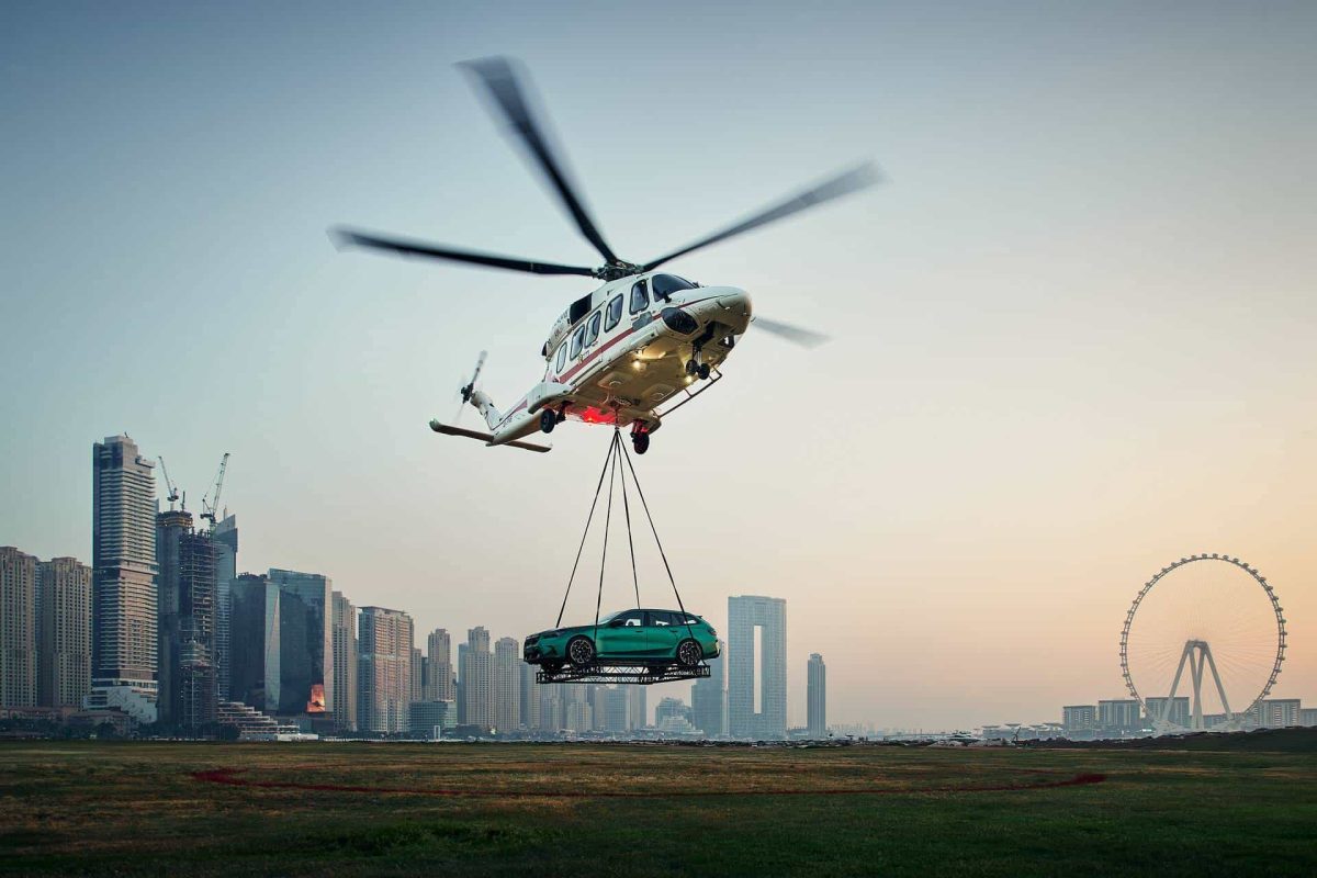 Dubaï : l’improbable transport d’une BMW M5, le pari impossible qui défie les lois de la gravité