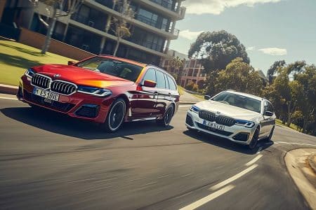Comparaison étonnante entre deux générations de BMW 5er Touring : découvrez les différences frappantes