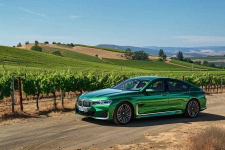 Découvrez comment le BMW i7 en vert Sonoma fascine les passionnés