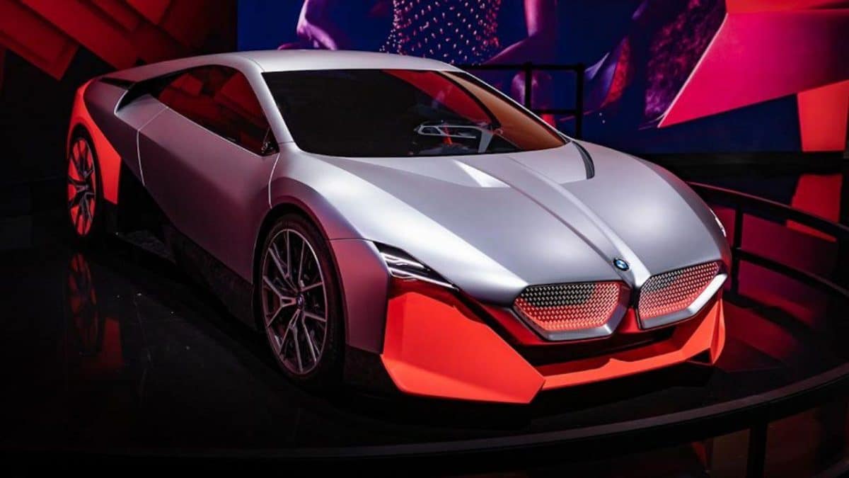BMW retient son bolide électrique de 1300 chevaux : l&rsquo;énigme d&rsquo;une supercar révolutionnaire reste non résolue