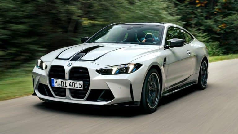 Ce monstre à 523 ch : la BMW M4 2024 pulvérise les routes et s&rsquo;impose face à l&rsquo;Audi RS5 et la Vantage