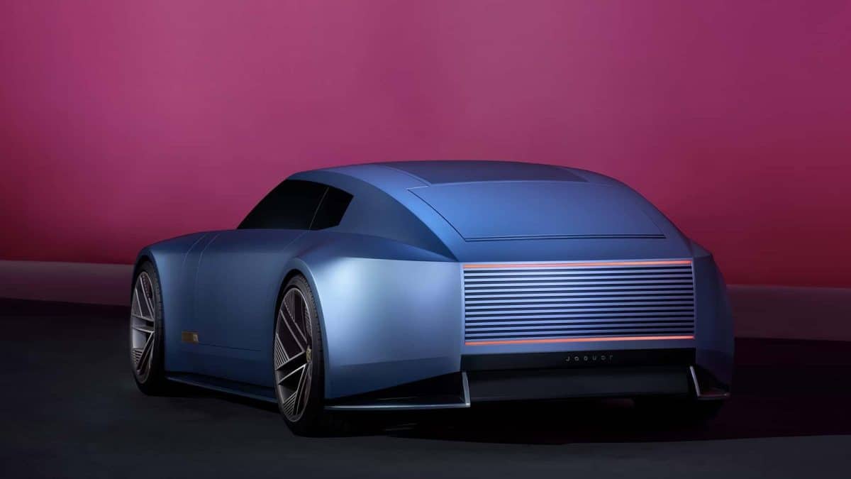 Pour Jaguar, les riches ne portent aucune importance au moteur d’une voiture et voici pourquoi Ce nouveau modèle Jaguar à 145 000 € bouleverse l’industrie : design révolutionnaire et luxe surpassent le moteur