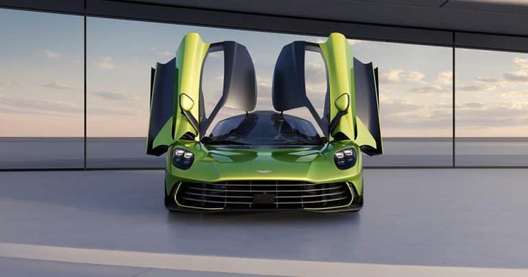 Aston Martin dévoile sa première hybride avec la Valhalla, un monstre de 1 065 chevaux prêt à dominer la route
