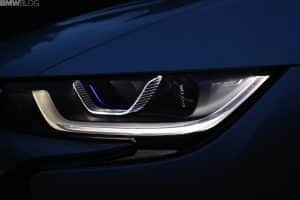 Laser révolutionnaires : la saga des phares BMW à 8000$ s&rsquo;éteint face à des normes obsolètes aux États-Unis
