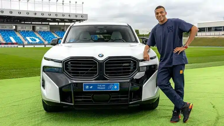 Kylian Mbappé privé de sa BMW à 180 000 € : la raison surprenante qui l’empêche de prendre le volant
