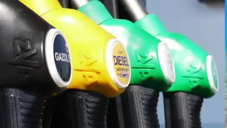12 astuces surprenantes pour réduire drastiquement votre facture de carburant en 2025 et alléger votre budget auto