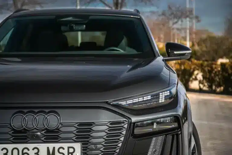 Ce nouveau Q6 e-tron déçoit déjà : l&rsquo;autonomie défaillante du SUV Audi remet en question son avenir sur le marché