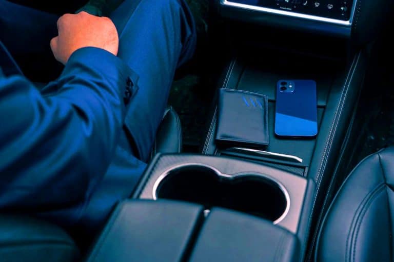Ce bug de l&rsquo;iPhone 15 dans les BMW pourrait ruiner votre puce NFC et bloquer vos paiements Apple Pay