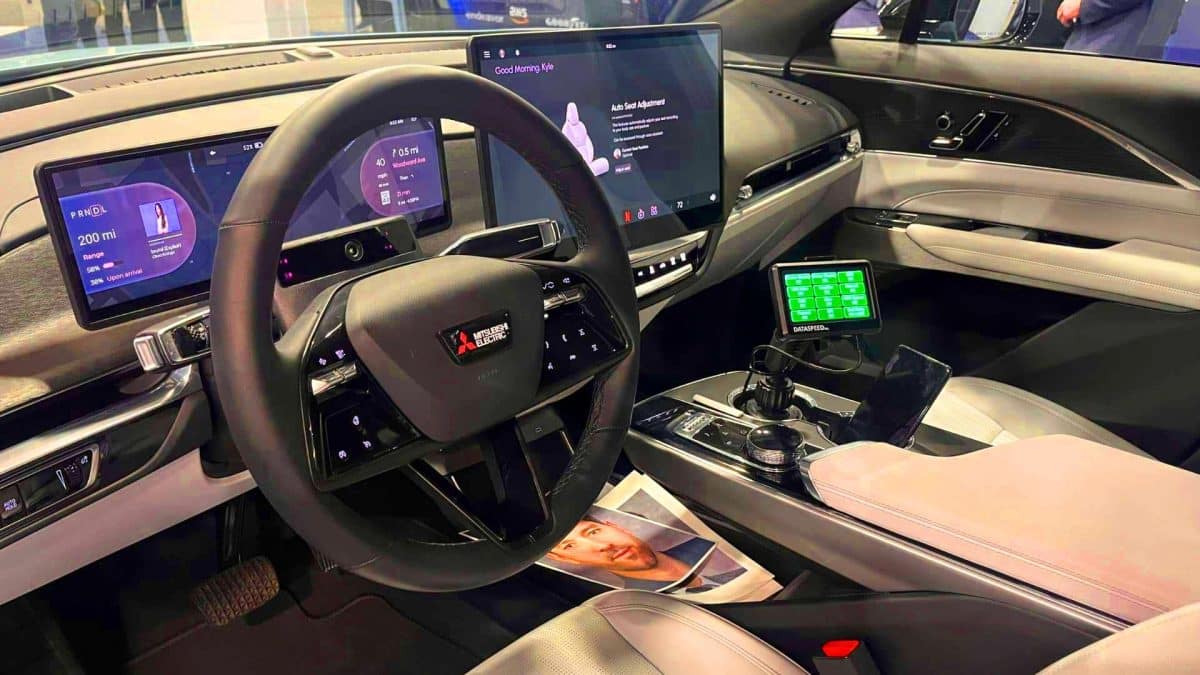 Ce cockpit futuriste de Mitsubishi révolutionne la sécurité et le bien-être en voiture grâce à l&rsquo;IA et Amazon AWS