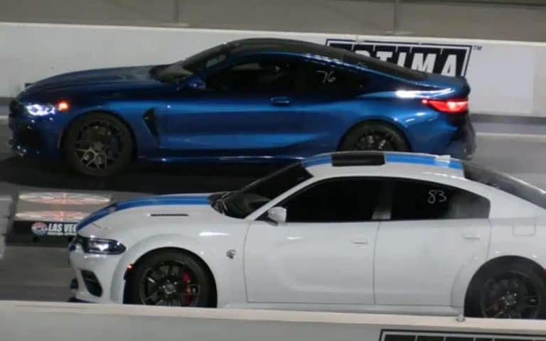 Ce duel explosif en vidéo : quand la BMW M8 humilie les légendaires Hellcats sur cette piste de course mythique
