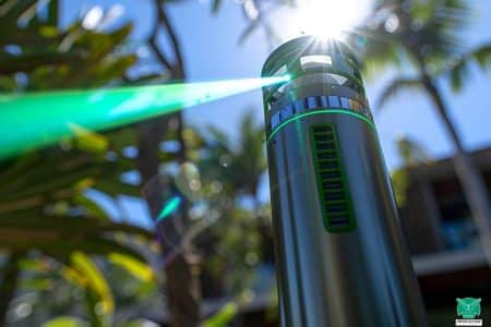 Ce radar laser miracle transforme votre voiture électrique en remède ultime contre les invasions de moustiques