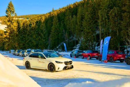 Cette BMW M5 hybride affiche 717 ch et un mode propulsif unique pour une expérience de conduite inédite