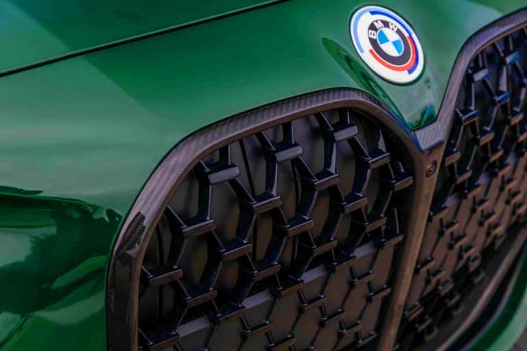 L’histoire derrière la gigantesque calandre de la BMW Série 4 : un choix audacieux qui divise