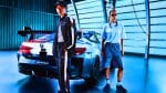 Cette collection PUMA x BMW M4 fait vibrer la mode avec des designs qui rivalisent de vitesse et d&rsquo;élégance