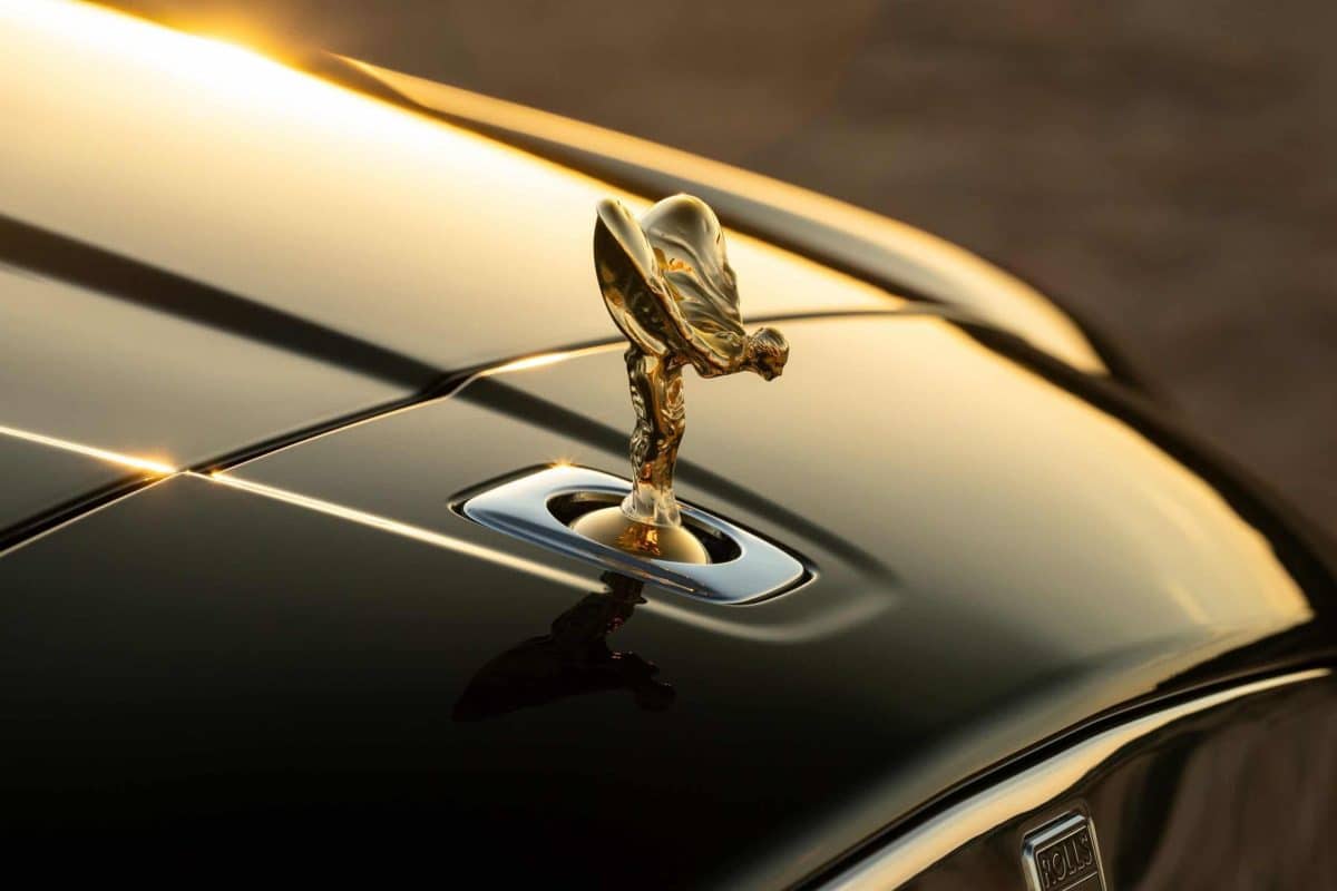 Cette Rolls-Royce électrique de 2025 promet de redéfinir le luxe avec une technologie futuriste et des performances inégalées