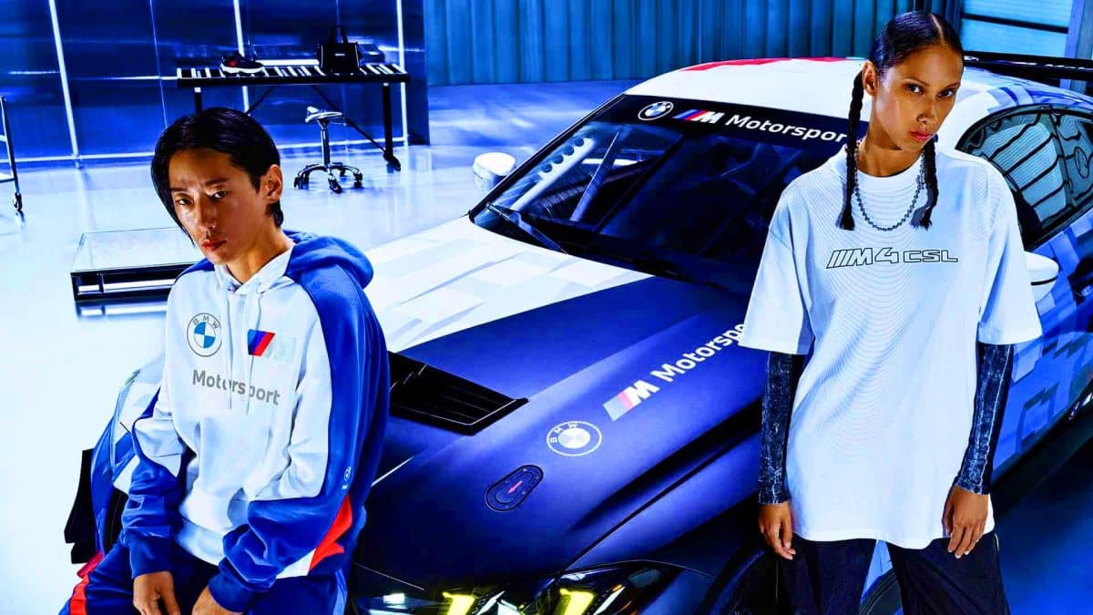 Découvrez cette collection PUMA x BMW M4 : l&rsquo;alliance ultime entre style et performance vous attend dès aujourd&rsquo;hui