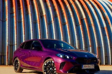 Ce bolide compact de 296 chevaux : la BMW M135, aussi rapide qu’un éclair, défie l’Autobahn avec style et puissance